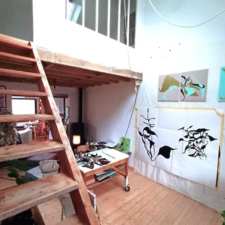 Dans Atelier D'artiste