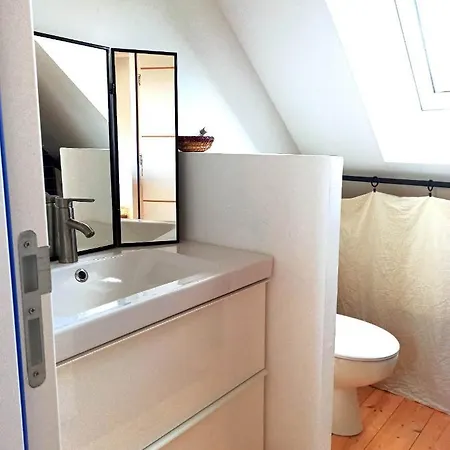 Dans Atelier D'artiste 르망